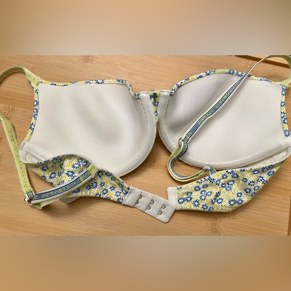 Victoria's Secret Lined Demi with Tiny Blue Flowers Bra 32D - Picture 7 of 7